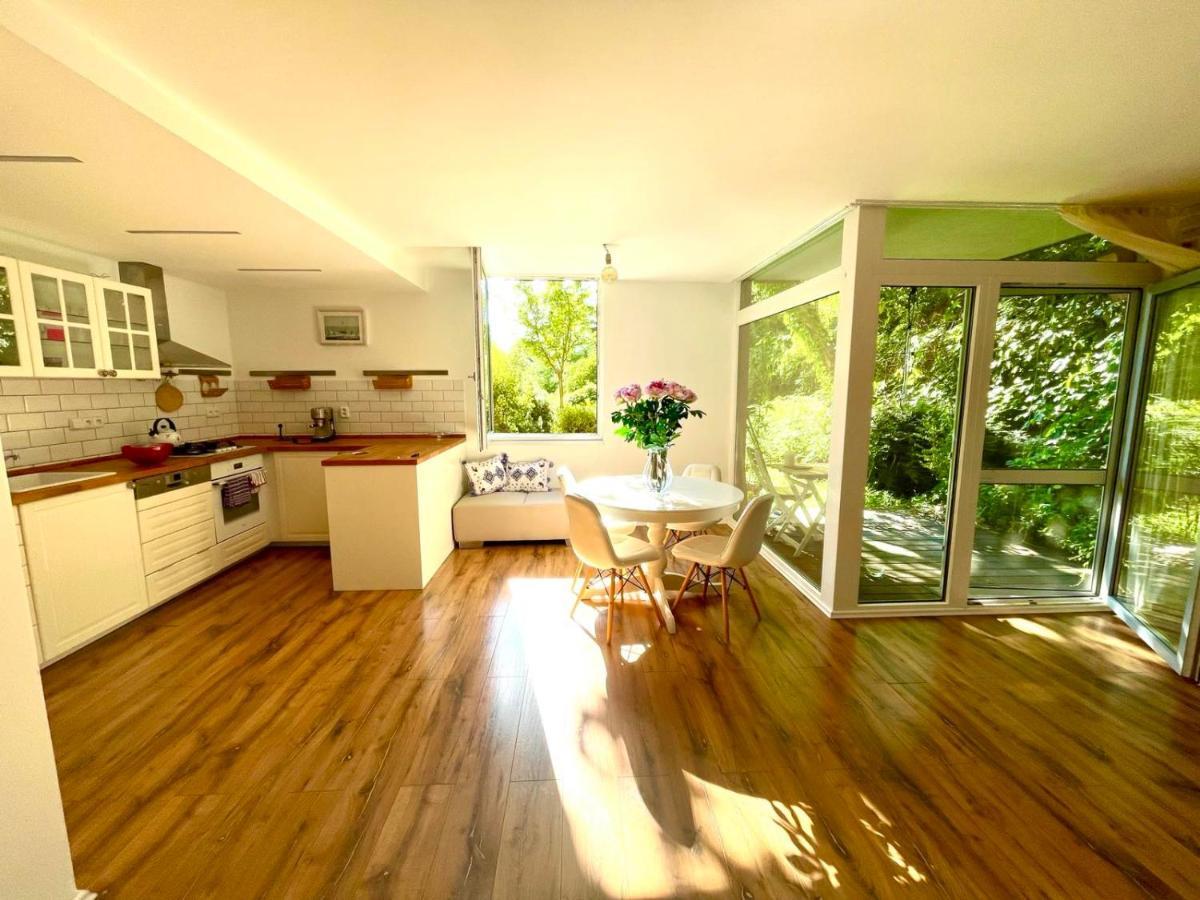 70m2 Romantic Living In The Old Town With Garden 公寓 *
