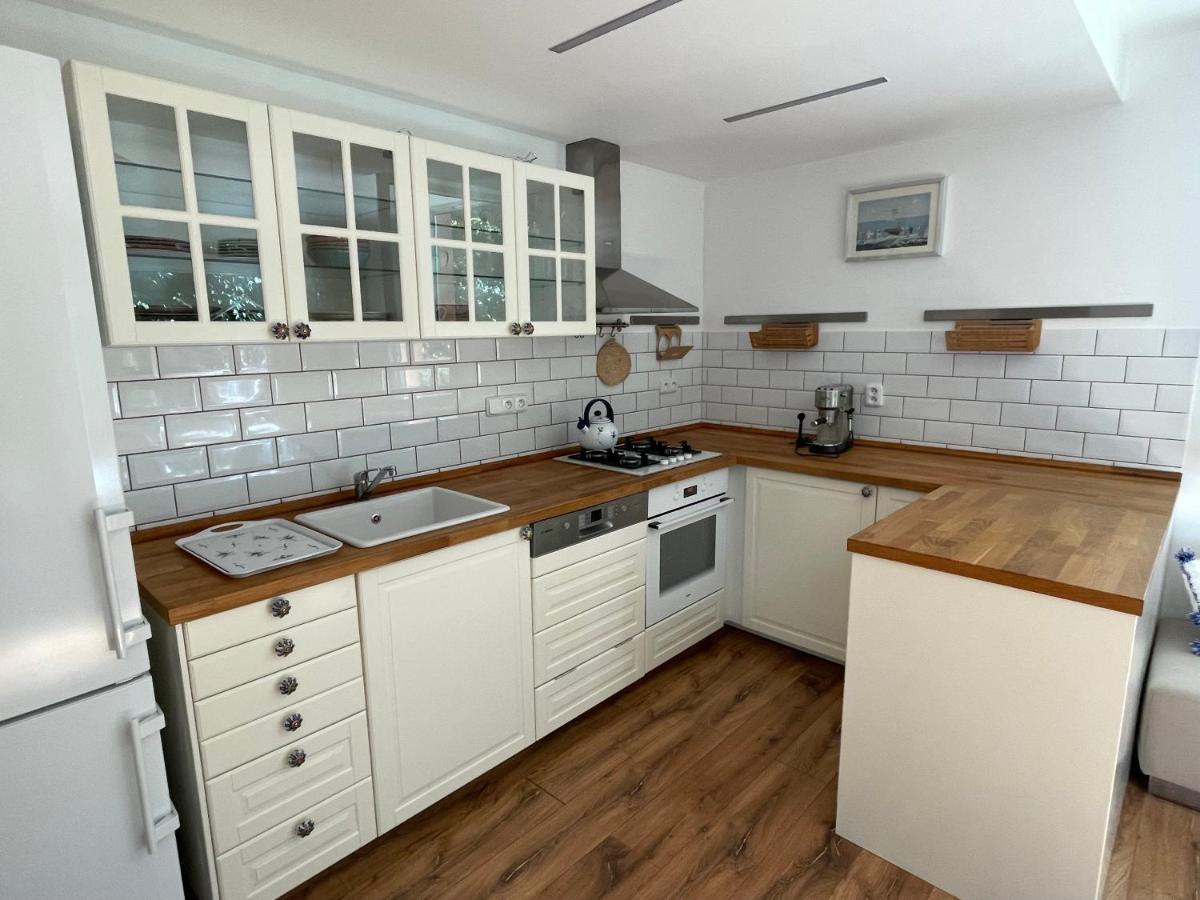 70m2 Romantic Living In The Old Town With Garden 公寓