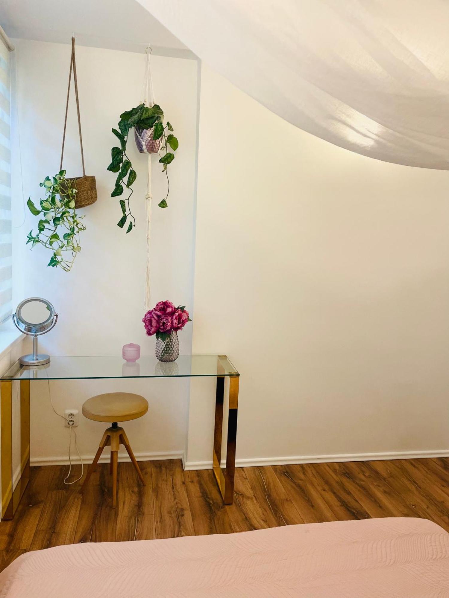 70m2 Romantic Living In The Old Town With Garden * 布拉迪斯拉发